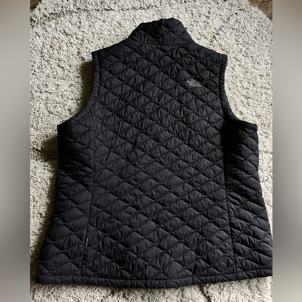 The North Face Black Women's vest - Picture 3 of 10